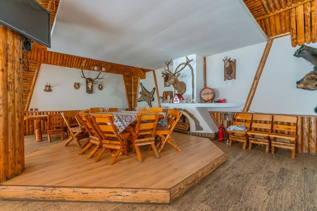 Pensiune Rosenau de vânzare – Afacere la cheie lângă Cetatea Râșnov - pemarket.ro