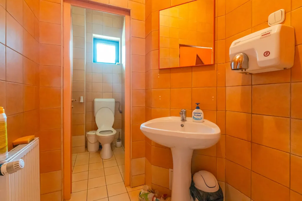 Spațiu Comercial/Birouri de Închiriat, Parter, 60 mp – Nicolae Titulescu, Brașov - pemarket.ro