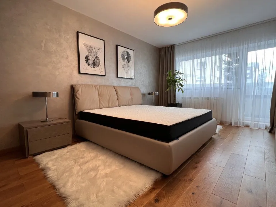 Apartament de lux, Centrul Civic Brasov - pemarket.ro