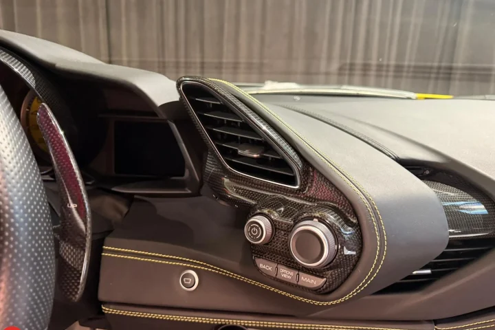 Ferrari 488 GTB - pemarket.ro