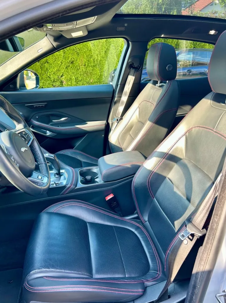 Jaguar E-Pace - pemarket.ro