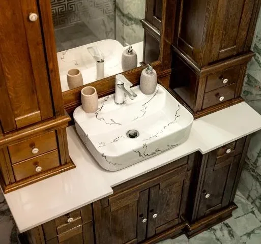 Cameră dublă cu balcon – Boutique Marlen - pemarket.ro