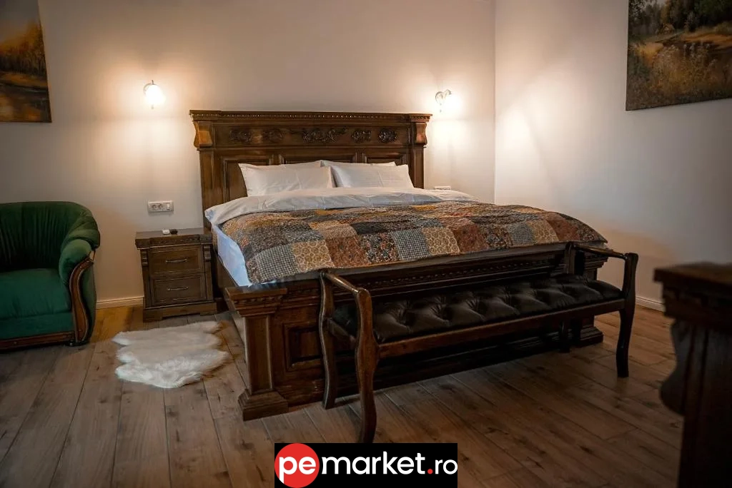 Cameră dublă cu balcon – Boutique Marlen - pemarket.ro
