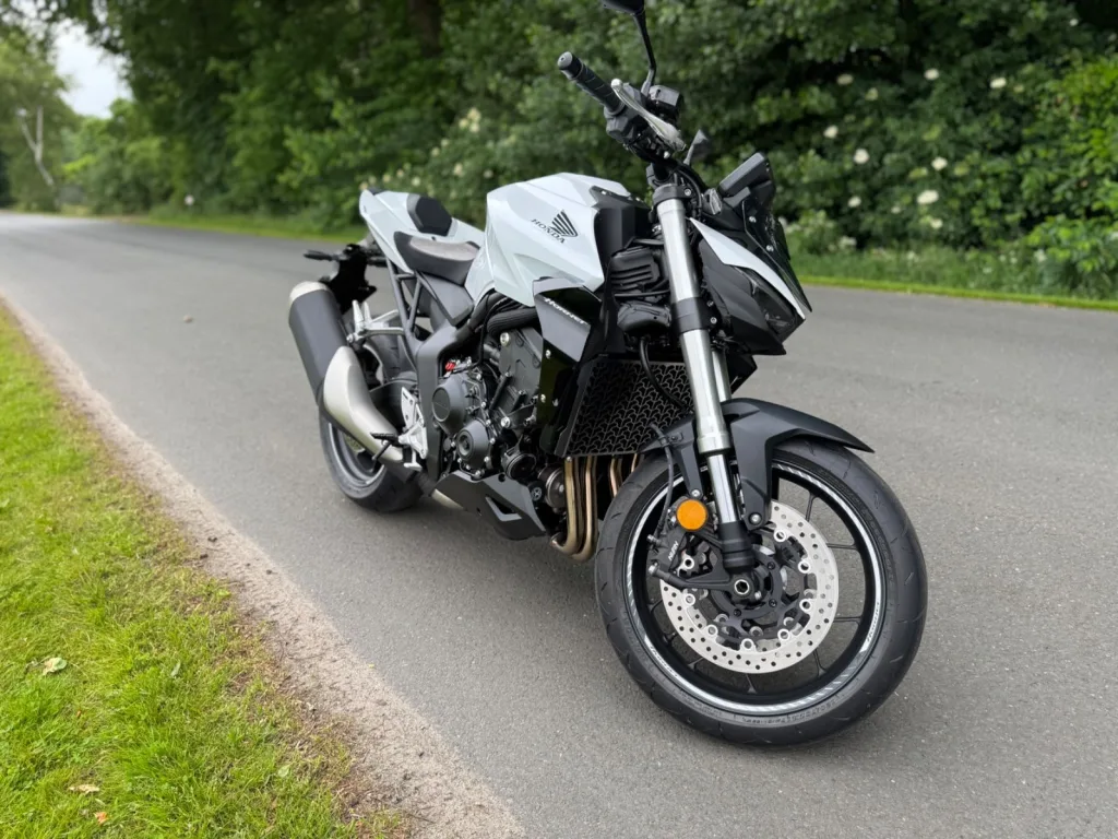 Honda CB 1000 Hornet Style - pemarket.ro