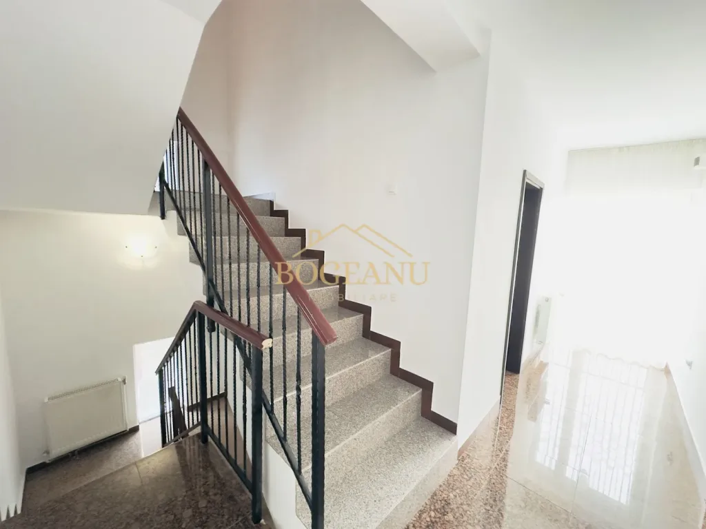 Vila 8 camere COMISION 0% - pemarket.ro