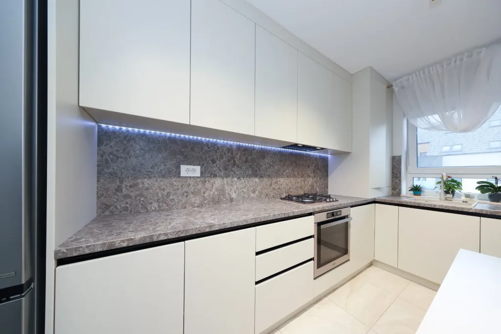 Apartament de vânzare cartier Tractorul - pemarket.ro