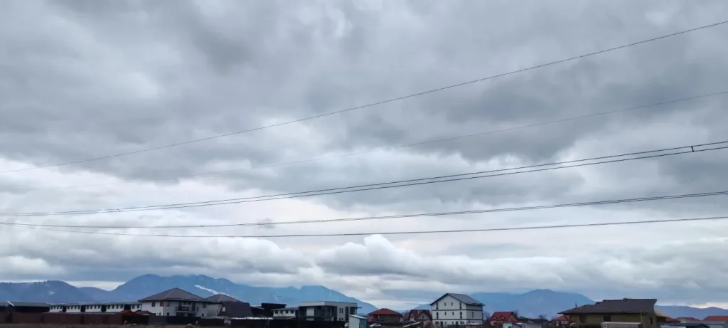 Casa de vanzare, Cartier Izvor - pemarket.ro