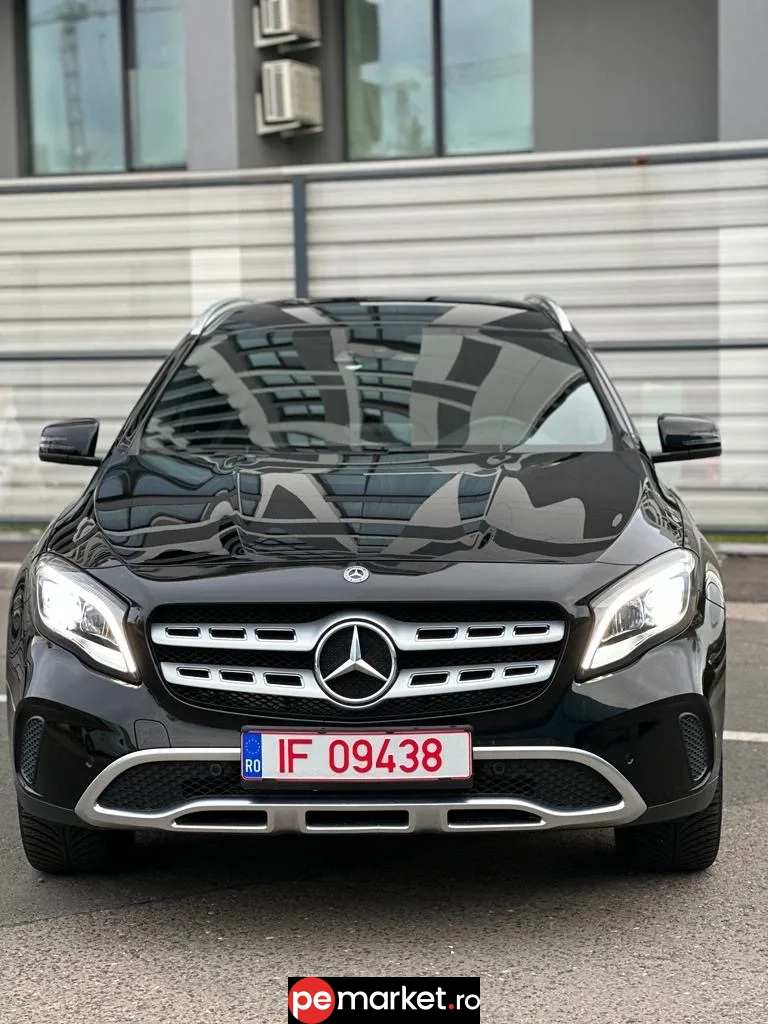 Închiriază Mercedes Benz GLA - pemarket.ro