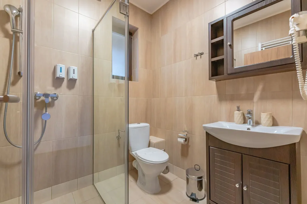 Pensiune Râșnov, 13 camere plus locuință proprietar, zonă Cetate - pemarket.ro