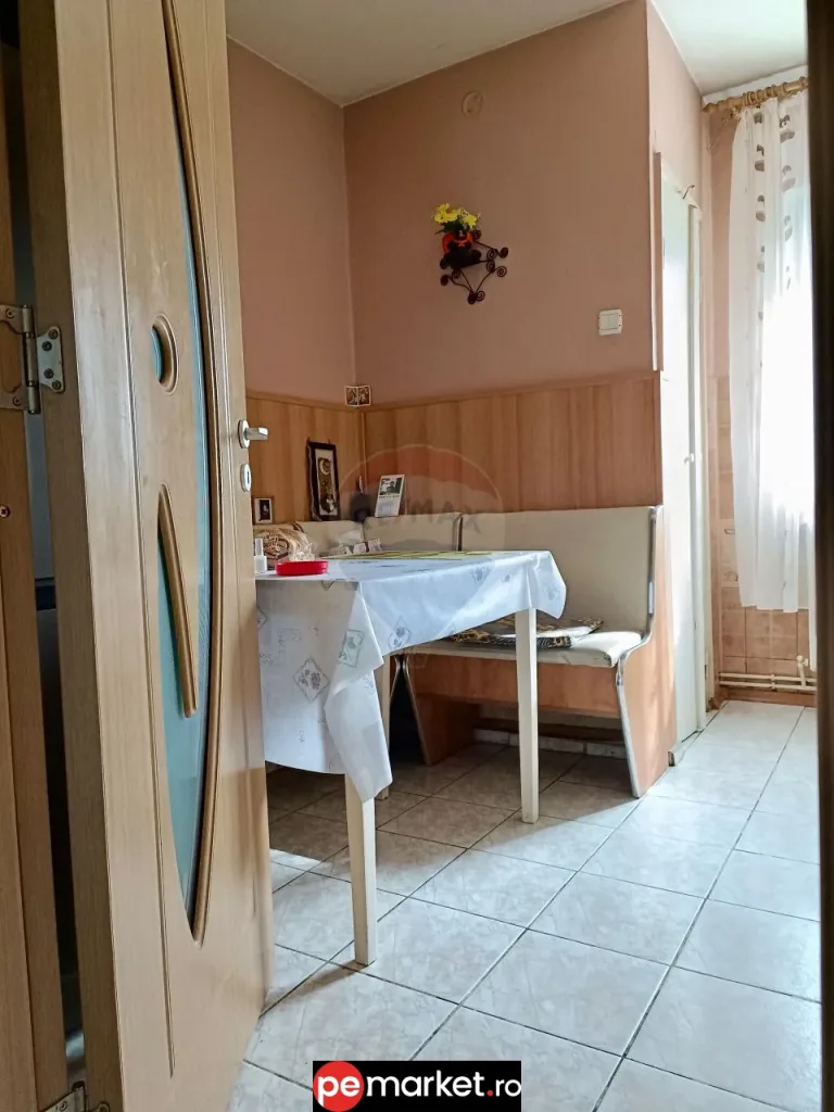 Apartament cu panoramă superbă – intrare Răcădău, Brașov - pemarket.ro