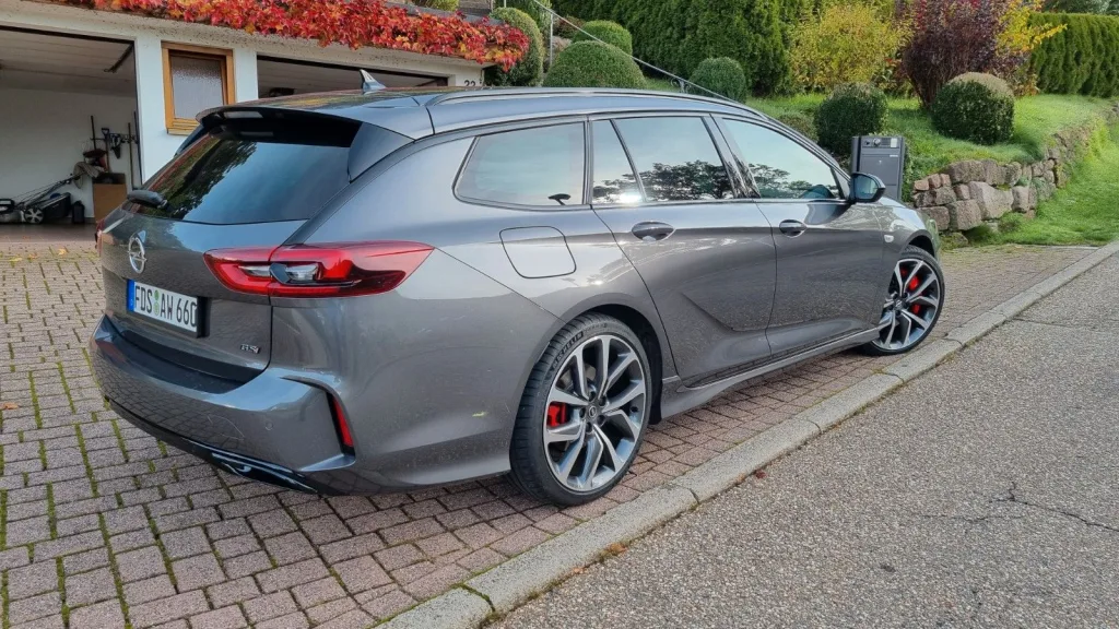 Opel Insignia 2.0 GSI 4×4 - pemarket.ro
