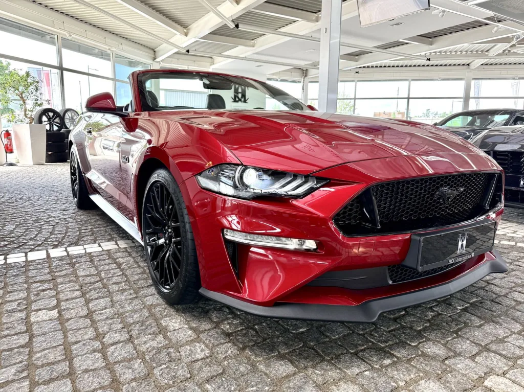 Ford Mustang - pemarket.ro