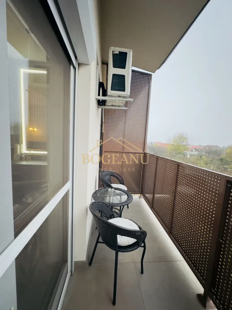 Apartament 4 camere LUX - pemarket.ro