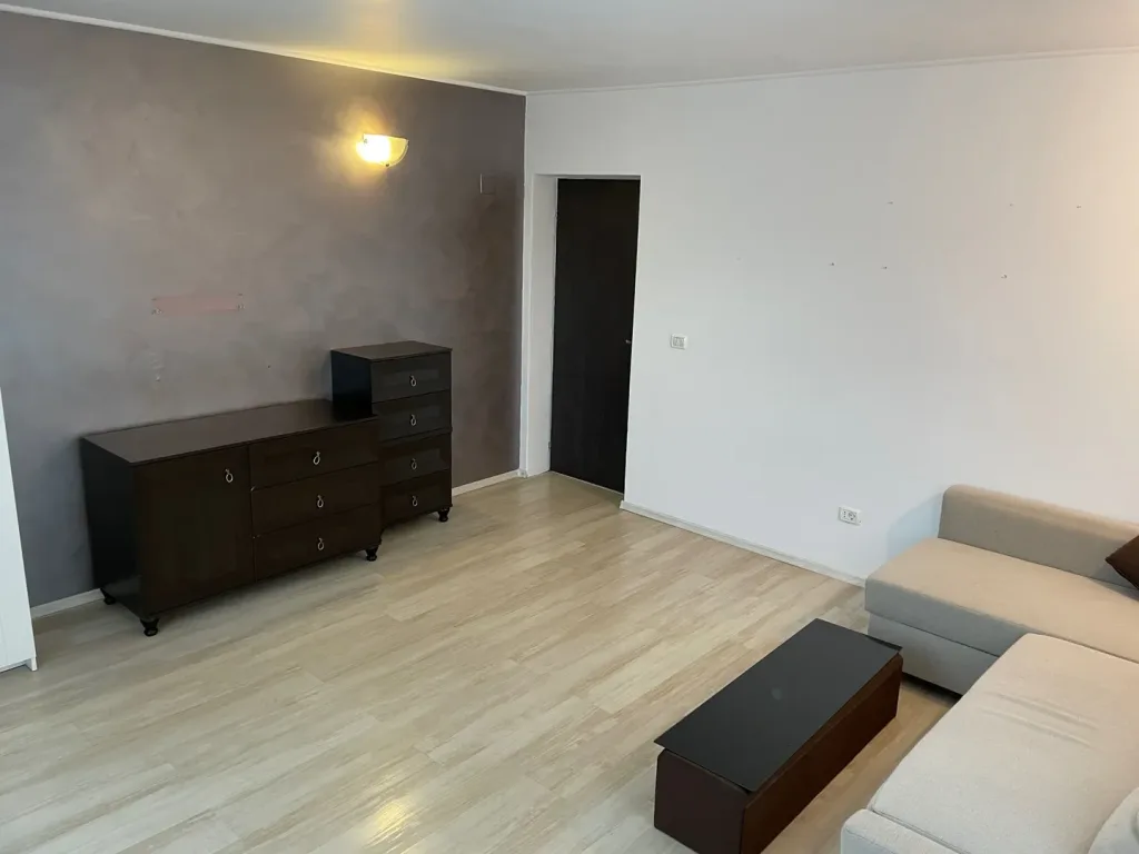 Apartament modern de vânzare – Cartier Tractorul - pemarket.ro