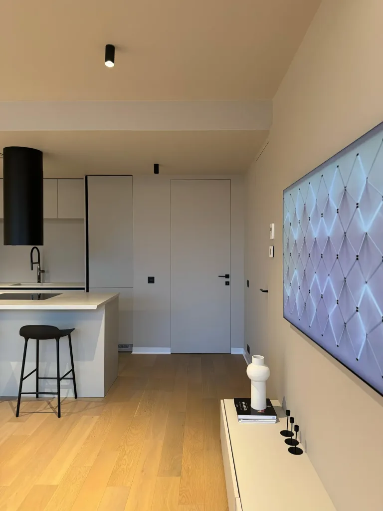 Apartament 3 camere renovat – One Herăstrău Towers – Locație premium - pemarket.ro