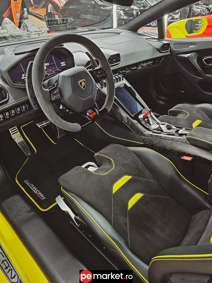 Închiriază Lamborghini Huracan EVO - pemarket.ro