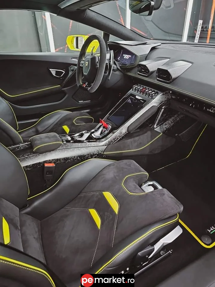Închiriază Lamborghini Huracan EVO - pemarket.ro