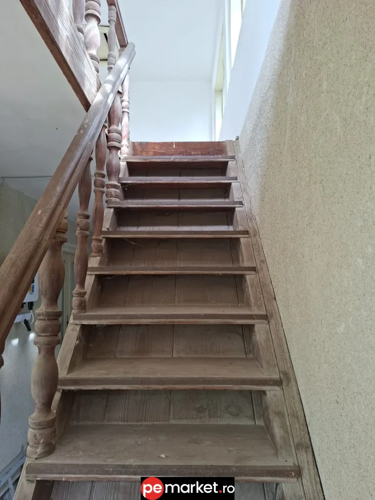 Casă cu etaj, 5 camere, 580 mp teren | Stațiunea Soveja – Rucăreni | 56.000 € (negociabil) - pemarket.ro