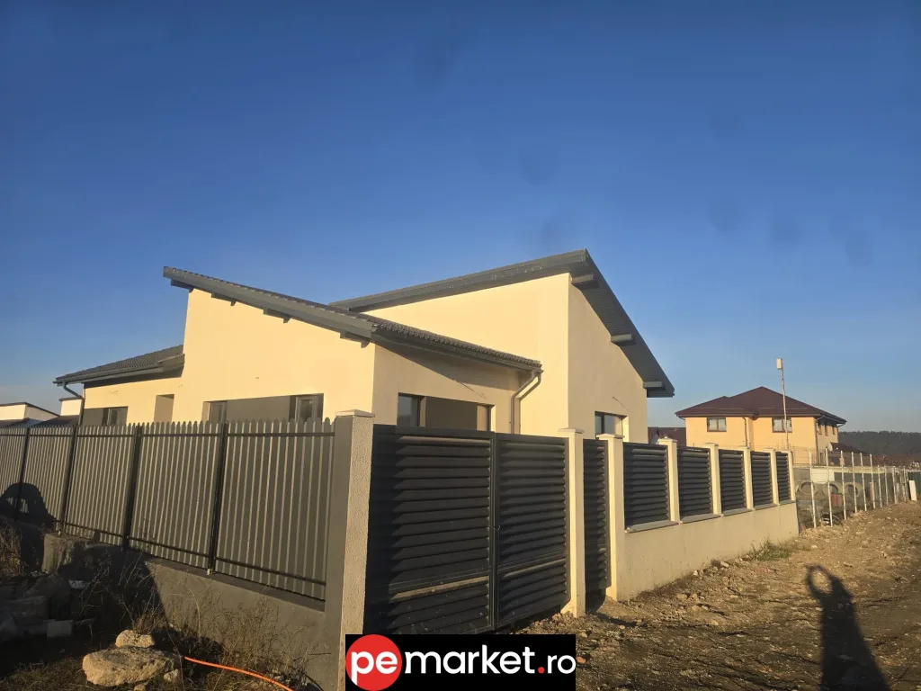 Casă modernă pe parter | 4 camere | teren 500 mp | zona Primăverii – Sânpetru, Brașov - pemarket.ro