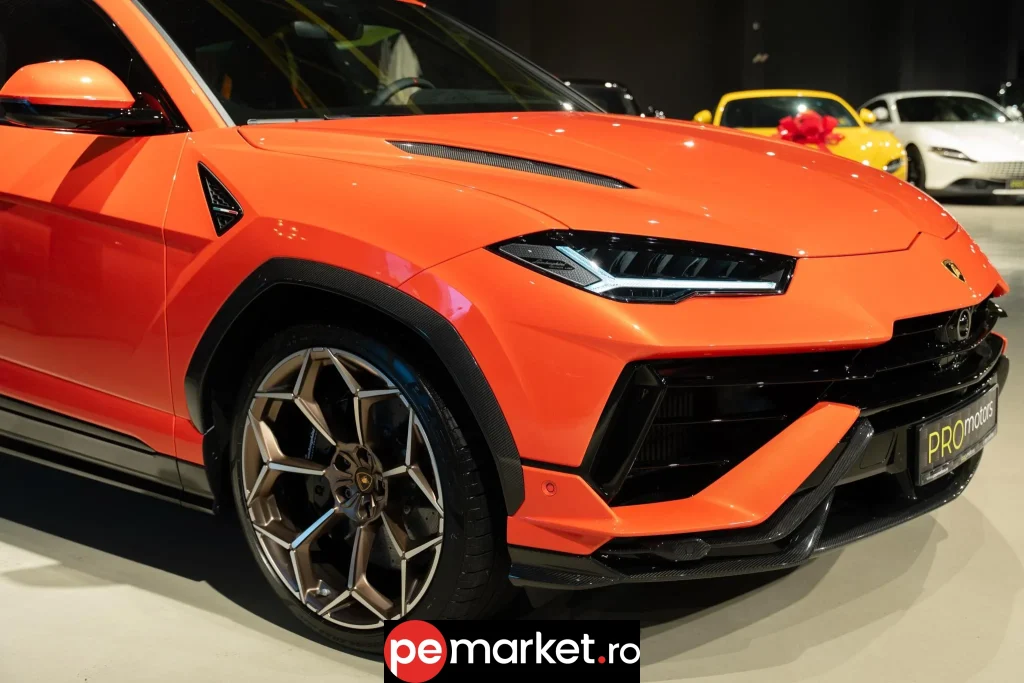 Lamborghini Urus - pemarket.ro