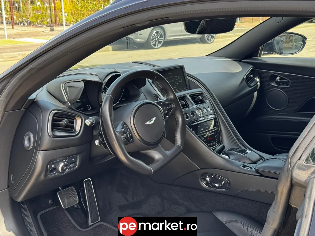 Aston Martin DBS Superleggera - pemarket.ro