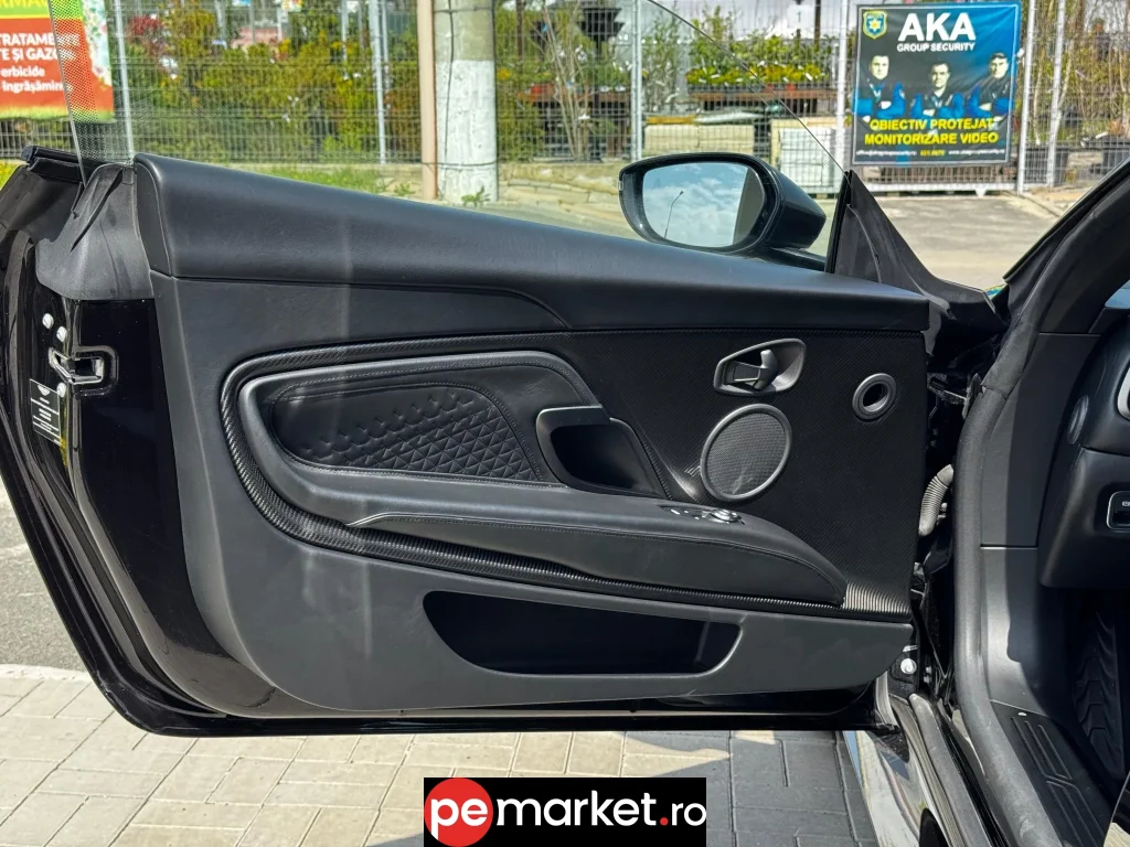 Aston Martin DBS Superleggera - pemarket.ro
