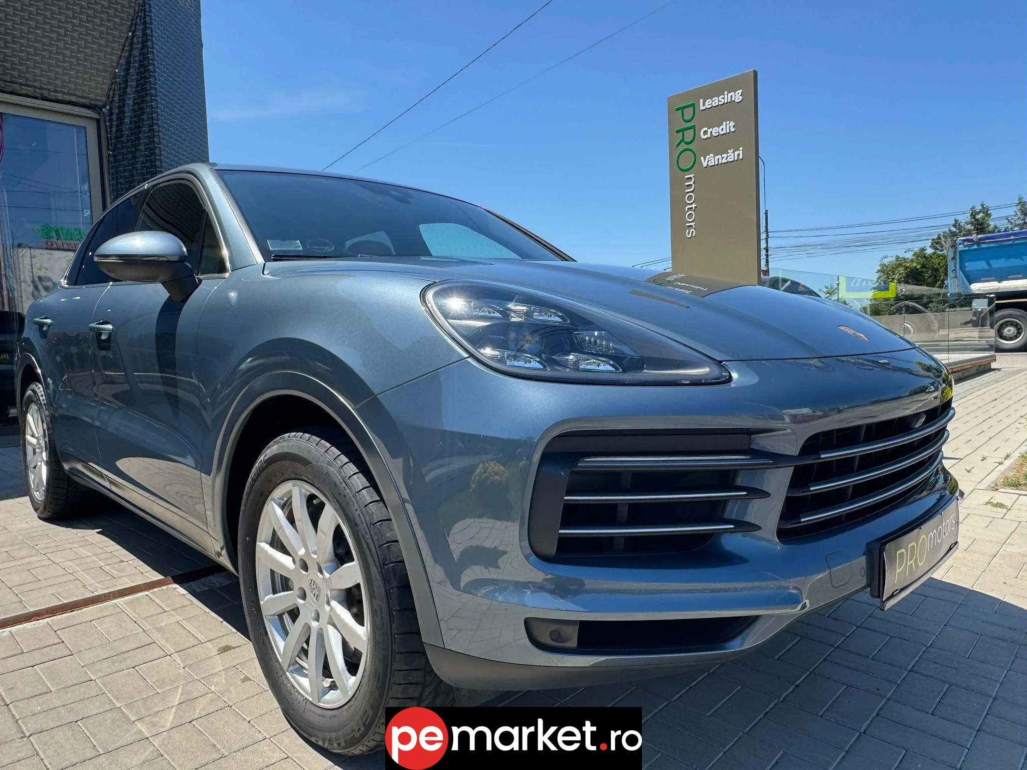 Porsche Cayenne S - pemarket.ro