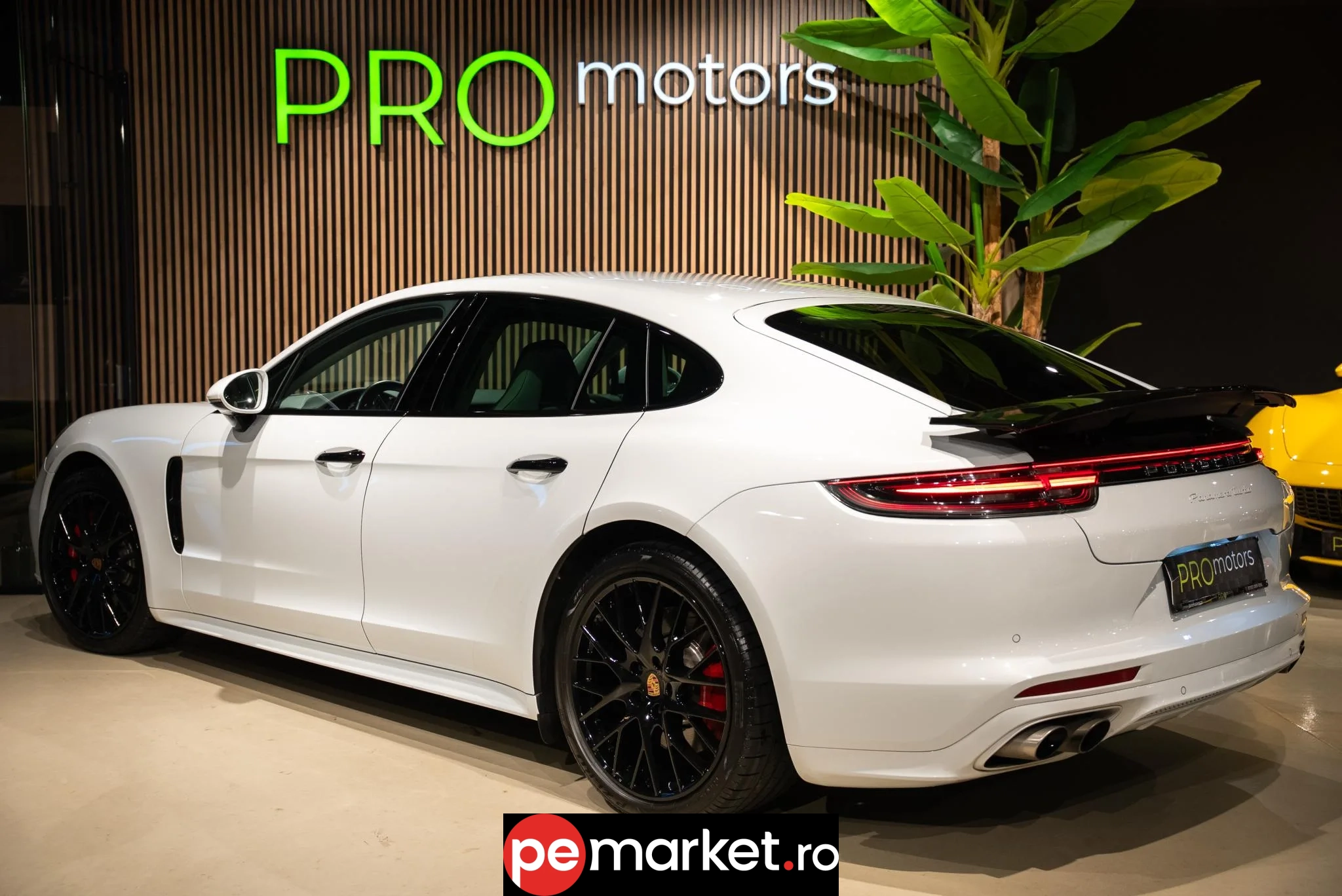 Porsche Panamera Turbo - pemarket.ro