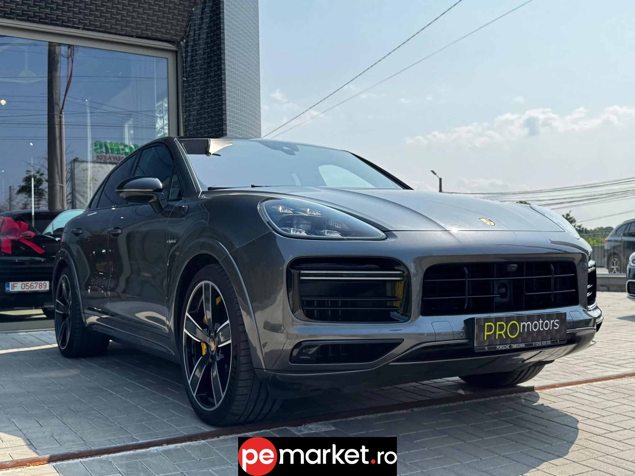 Porsche Cayenne Turbo S E-Hybrid - pemarket.ro