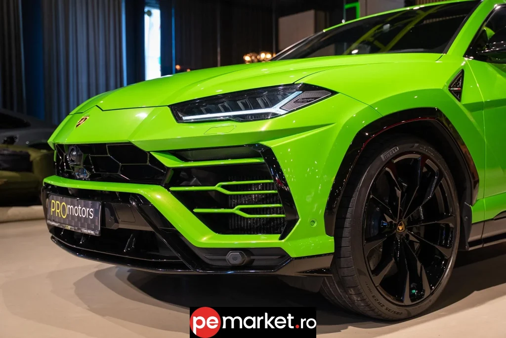 Lamborghini Urus - pemarket.ro