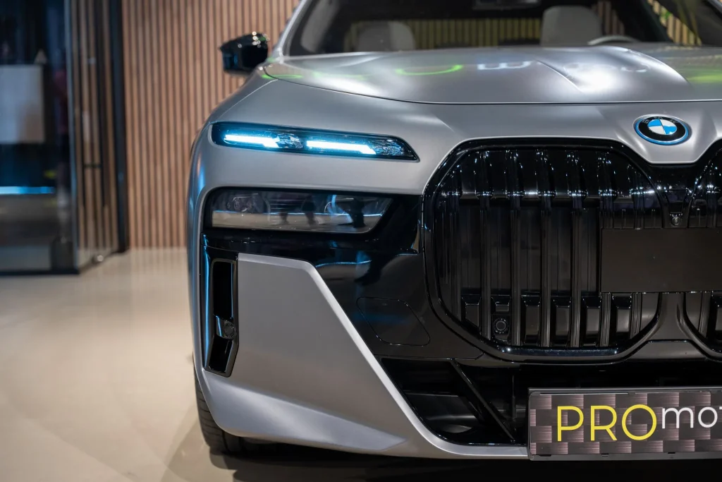 BMW M760 - pemarket.ro