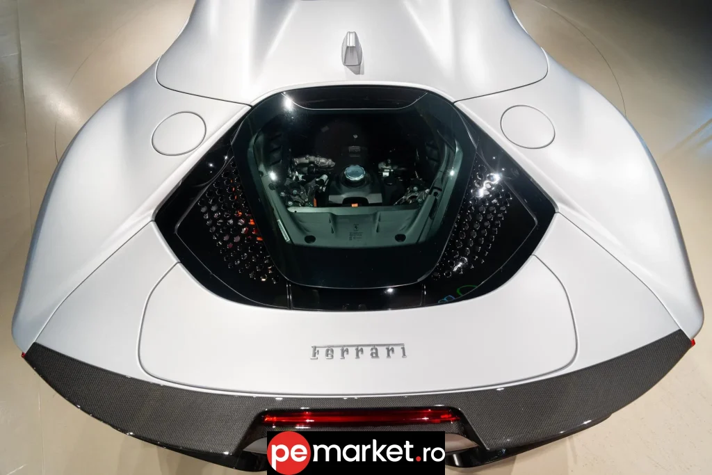 Ferrari SF90 Spider - pemarket.ro