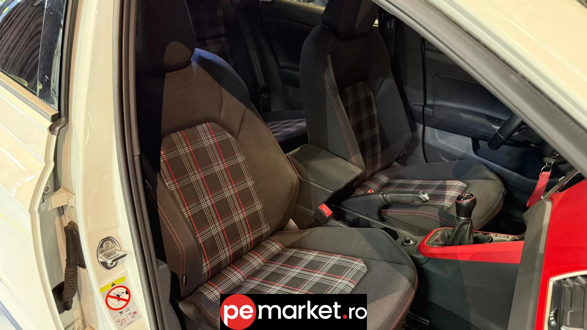 Volkswagen Polo GTI – 2.0 TSI, 200 CP - pemarket.ro