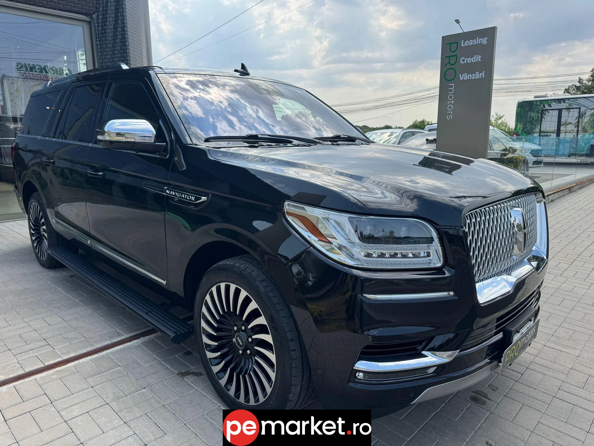 Lincoln Navigator V6 – 2020 - pemarket.ro