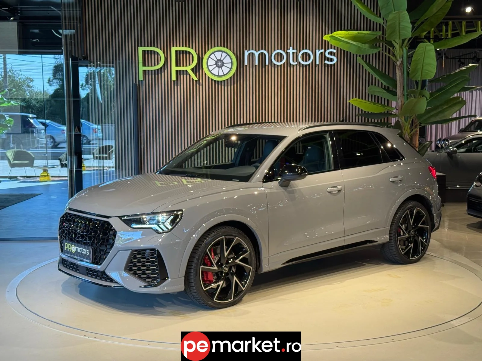 Audi RSQ3 Quattro - pemarket.ro