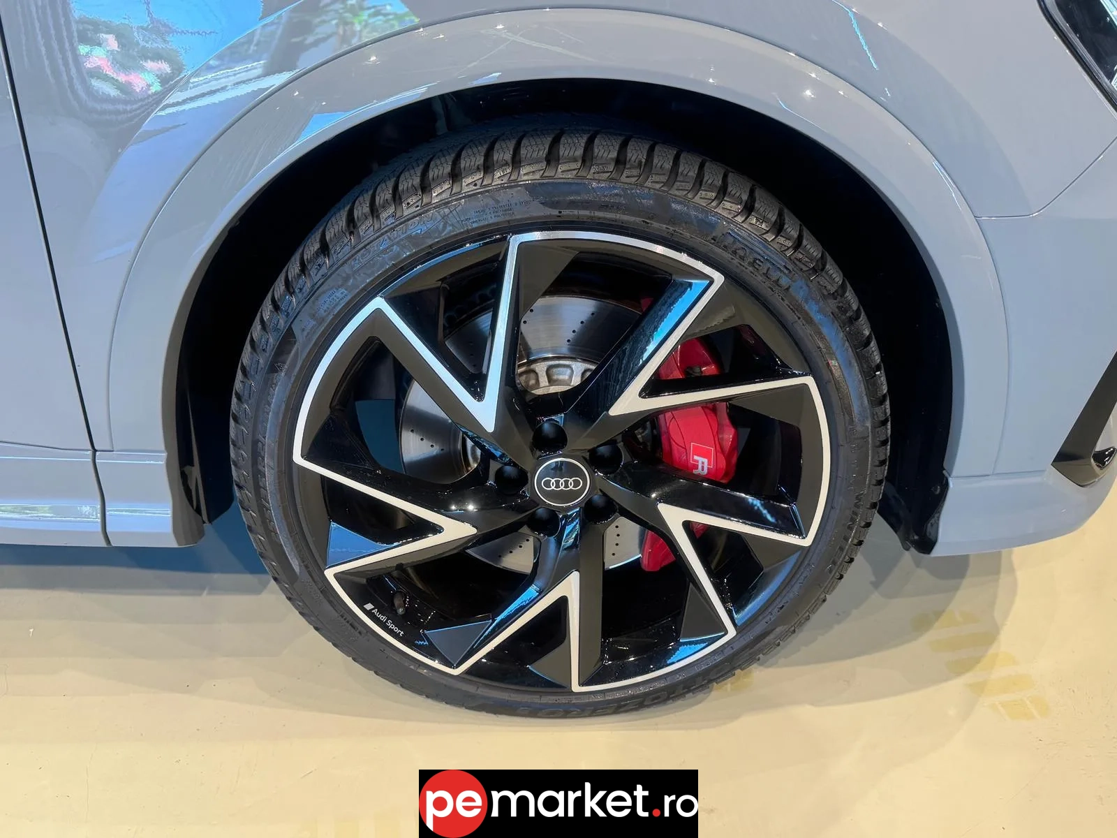 Audi RSQ3 Quattro - pemarket.ro