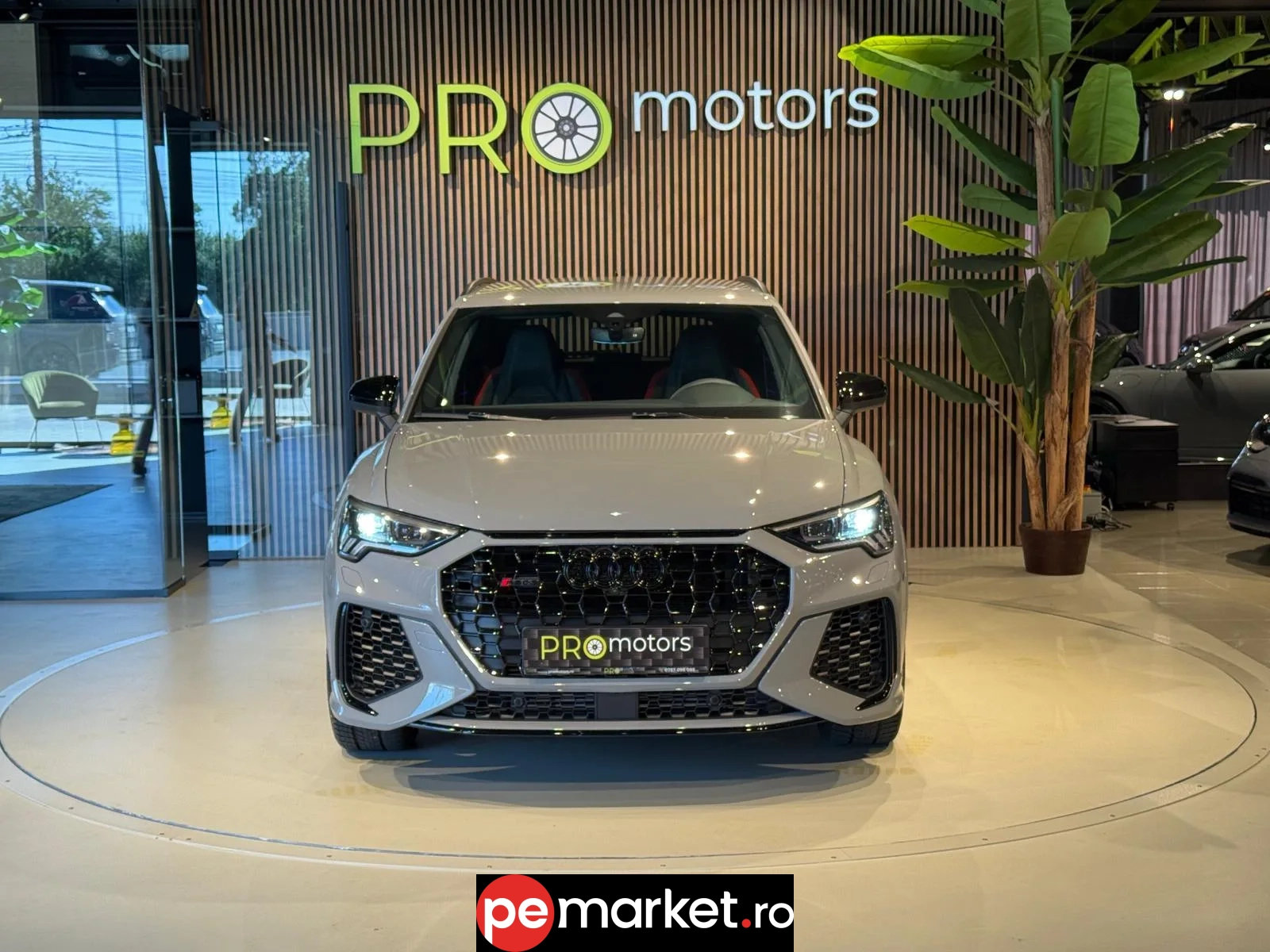 Audi RSQ3 Quattro - pemarket.ro