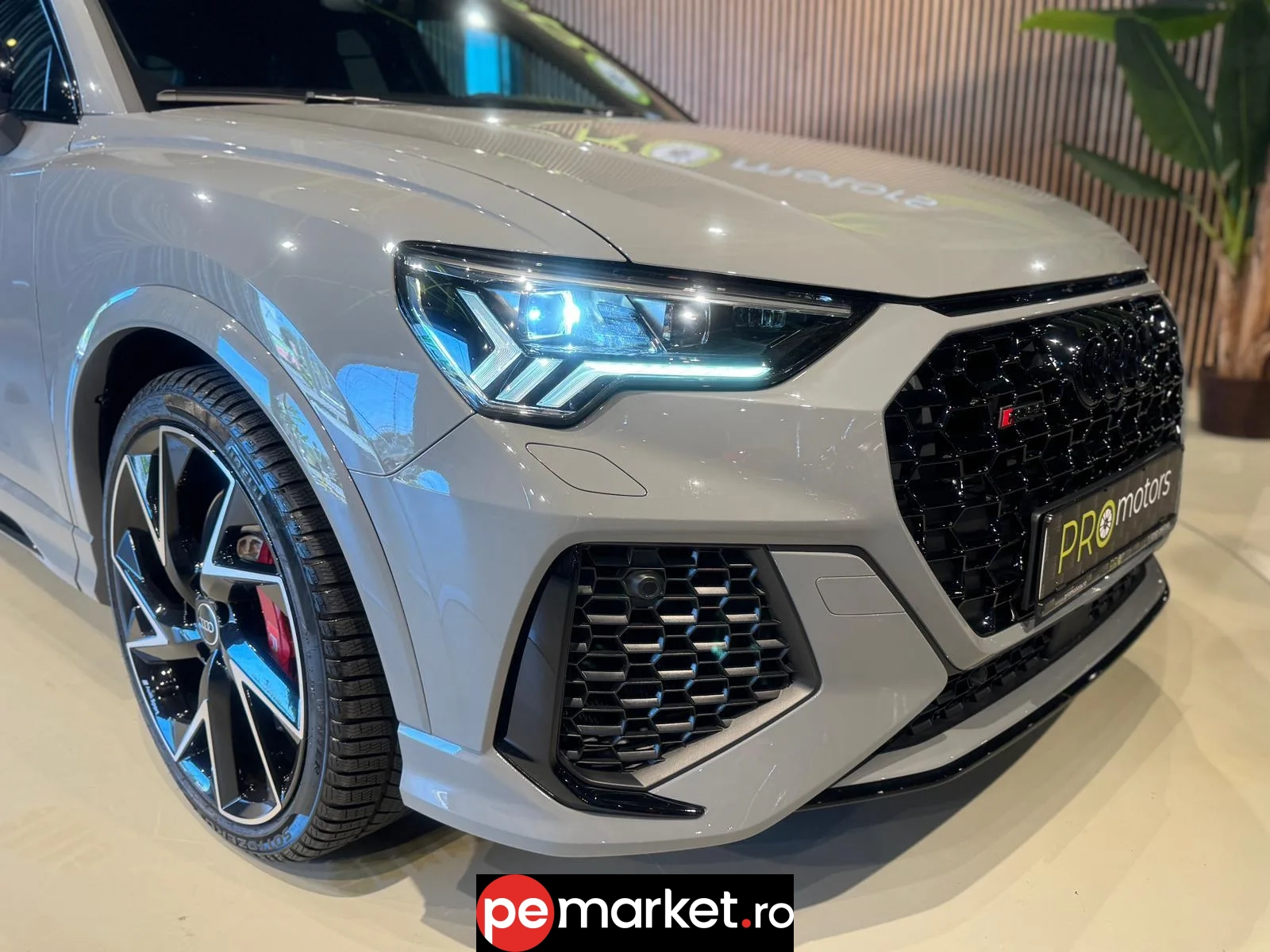Audi RSQ3 Quattro - pemarket.ro