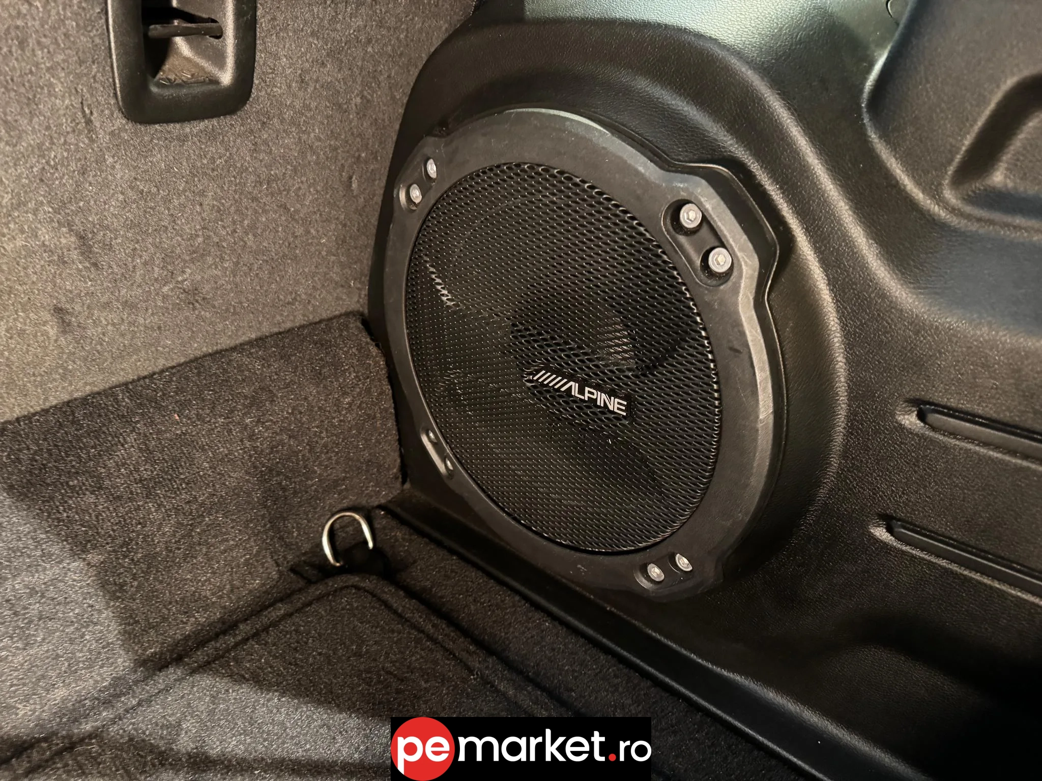 Jeep Wrangler Unlimited Sahara - pemarket.ro