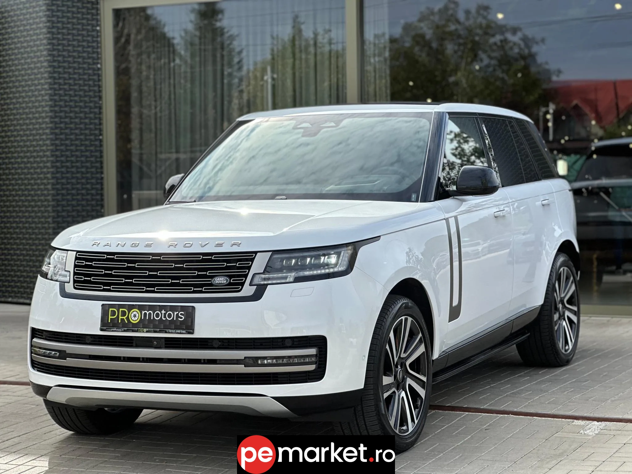 Range Rover Vogue - pemarket.ro