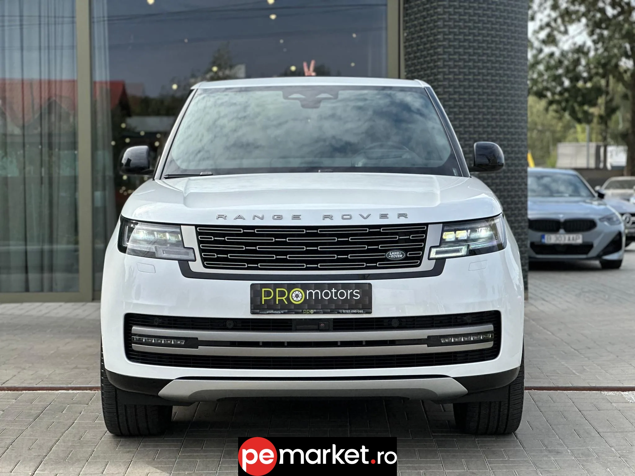 Range Rover Vogue - pemarket.ro