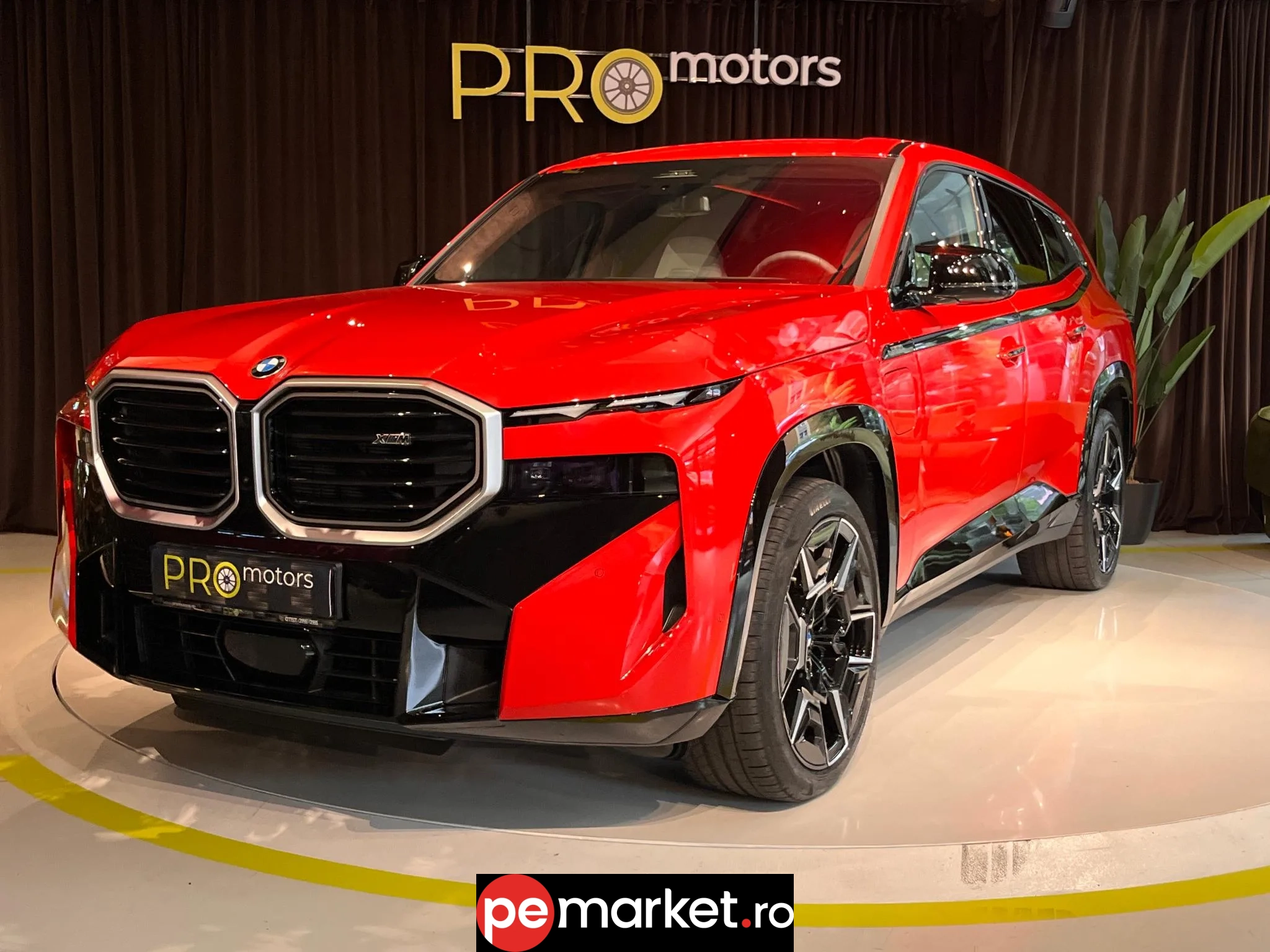 BMW XM 50e Plug-in Hybrid - pemarket.ro