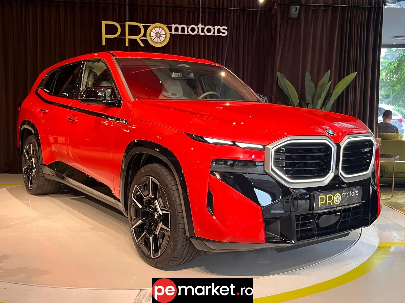 BMW XM 50e Plug-in Hybrid - pemarket.ro