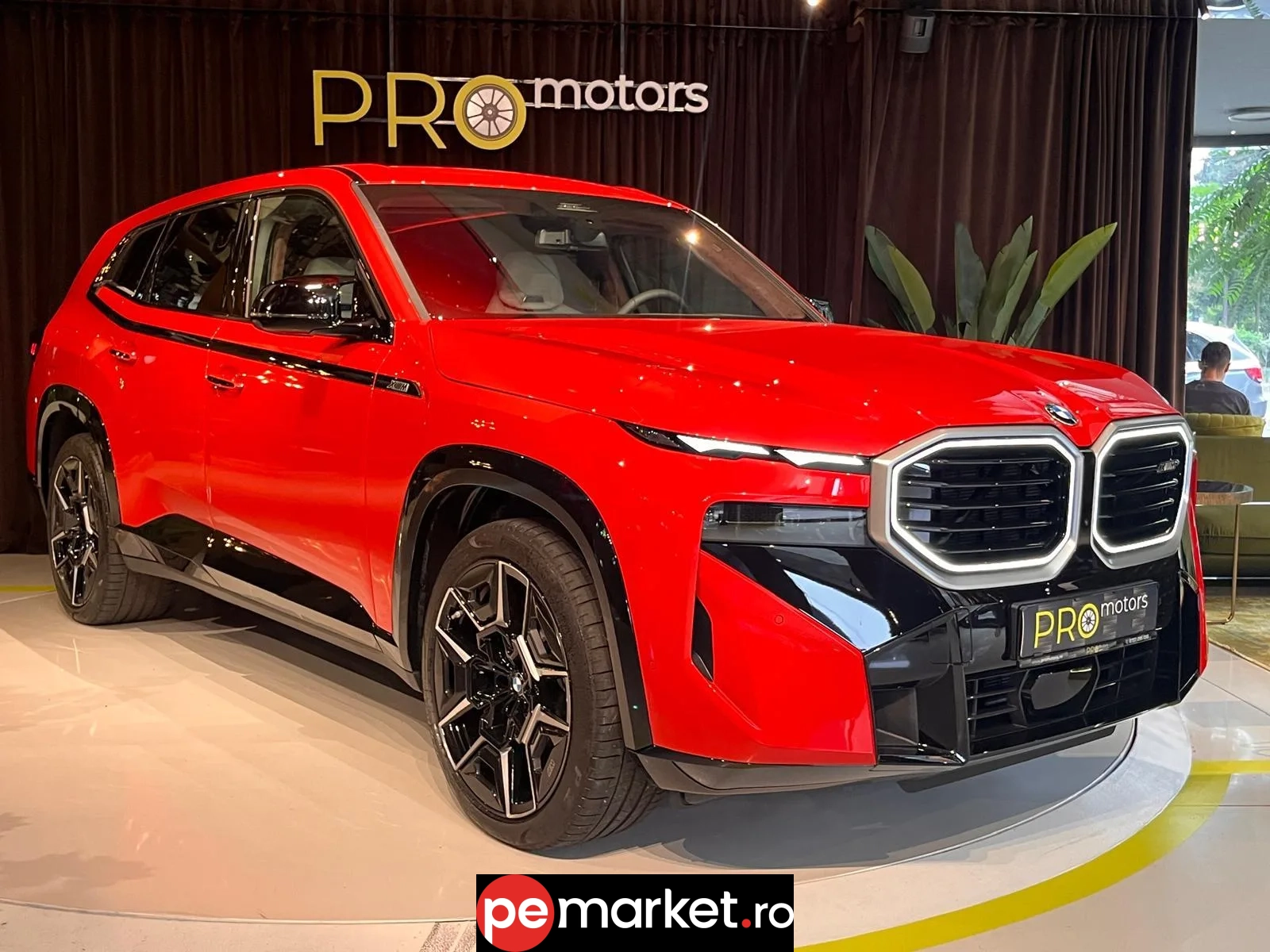 BMW XM 50e Plug-in Hybrid - pemarket.ro