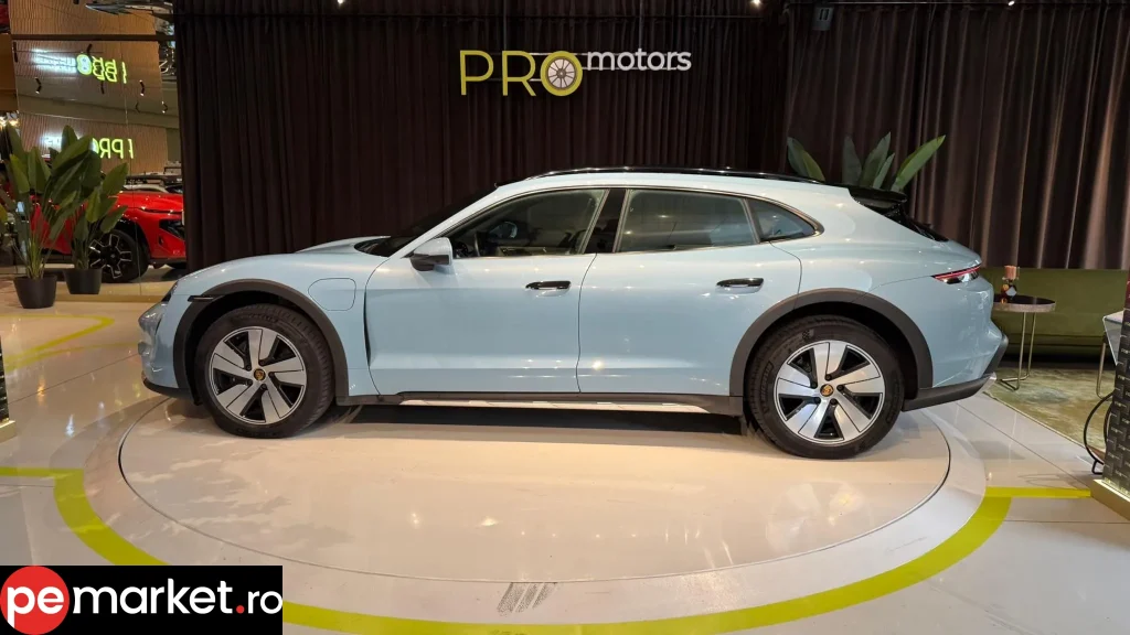 Porsche Taycan - pemarket.ro