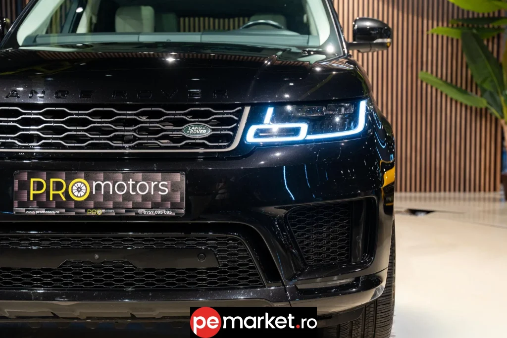 Range Rover Sport D300 HSE - pemarket.ro
