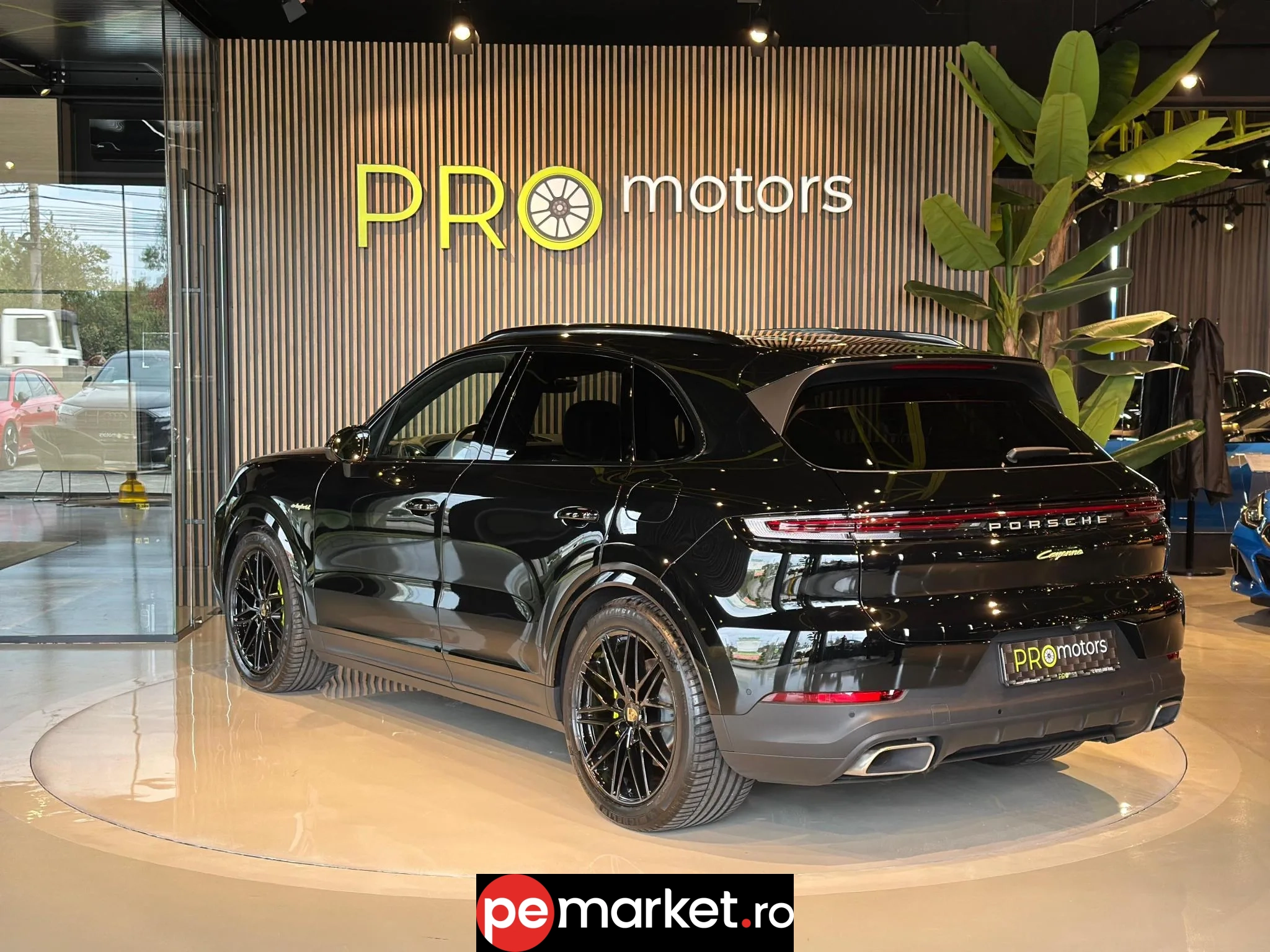 Porsche Cayenne Hybrid - pemarket.ro