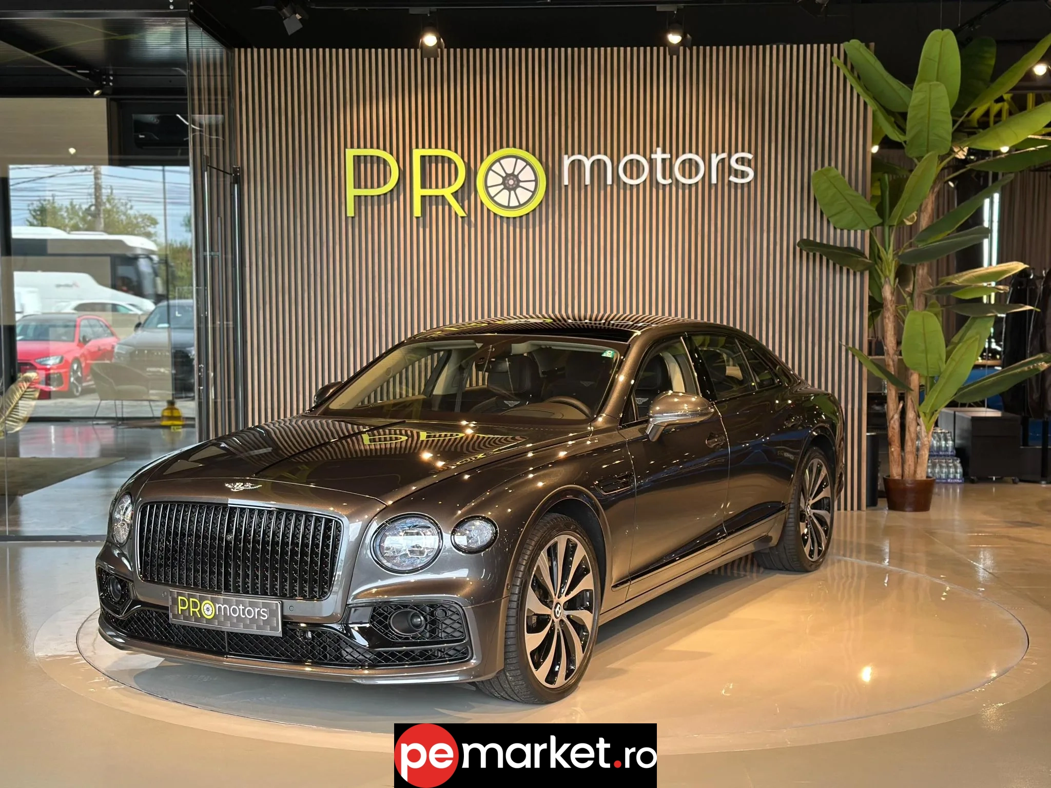 Bentley Flying Spur V8 - pemarket.ro