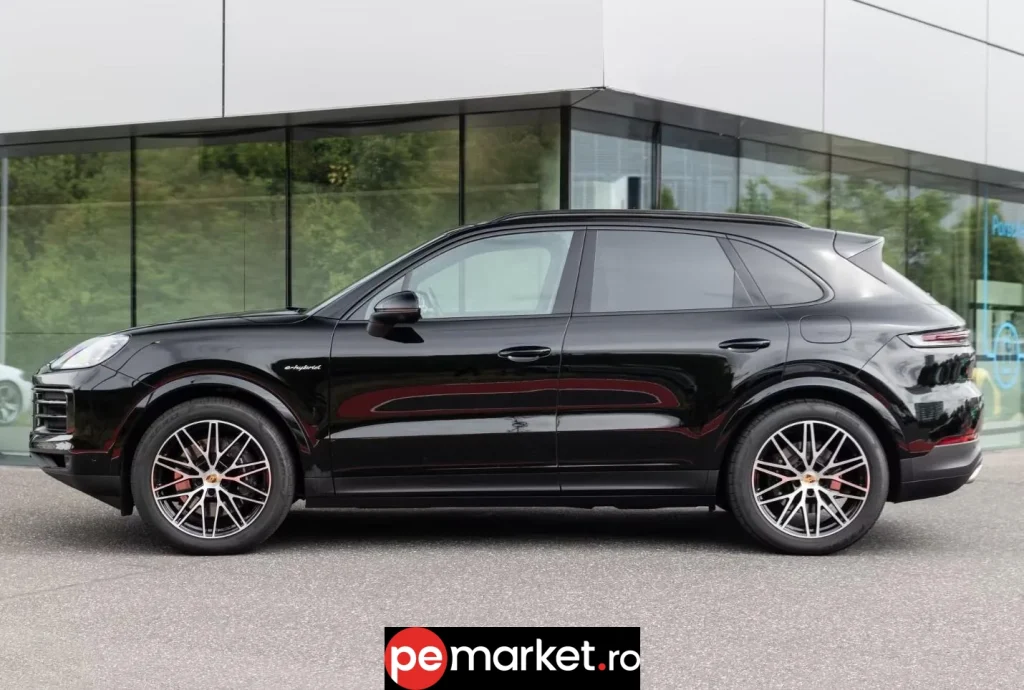 Porsche Cayenne E-Hybrid - pemarket.ro