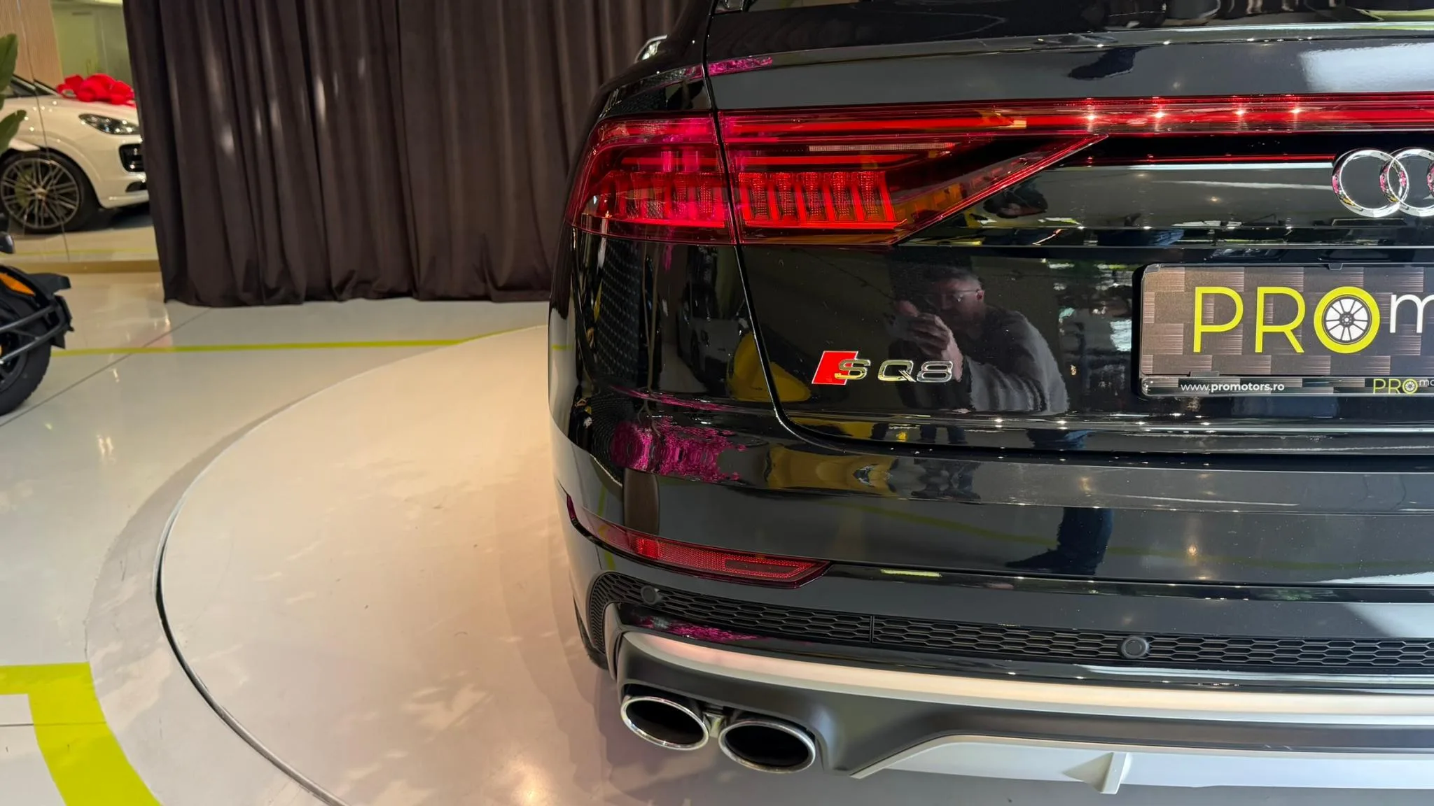 Audi SQ8 - pemarket.ro